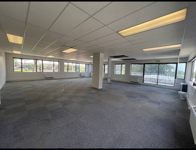 208M² OFFICE TO LET IN ILLOVO